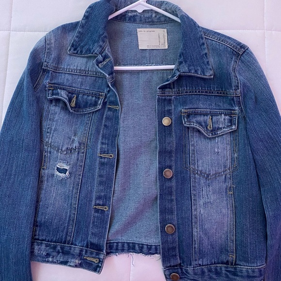 Distressed Denim Jacket with patches - Picture 1 of 2